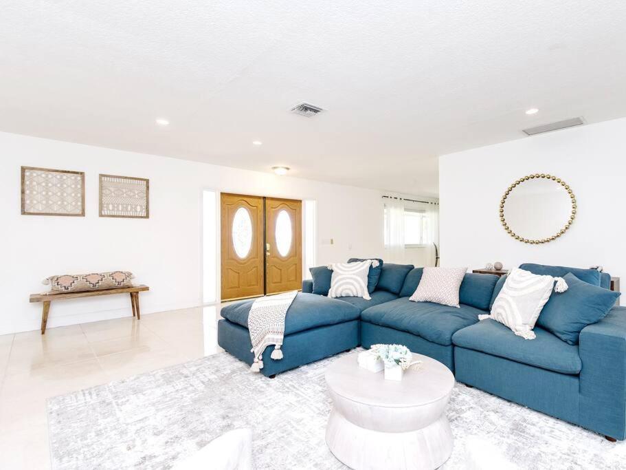 Modern Spacious 5-Bedroom Home With Pool Hollywood Extérieur photo